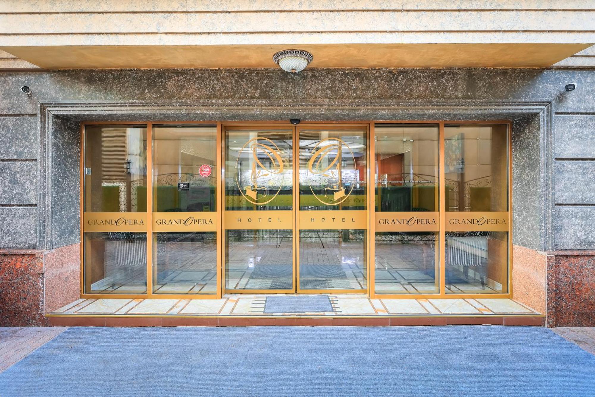 Grand Opera Hotel アルマトイ エクステリア 写真