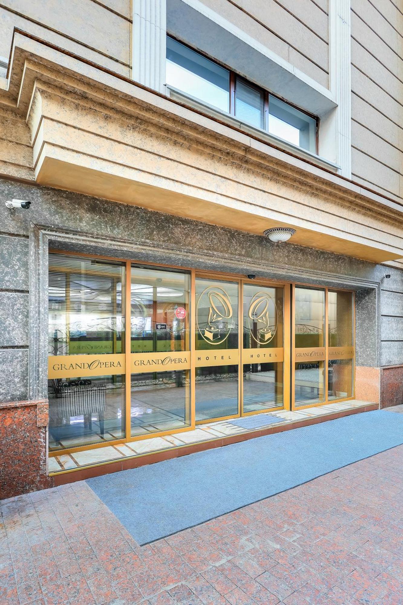 Grand Opera Hotel アルマトイ エクステリア 写真