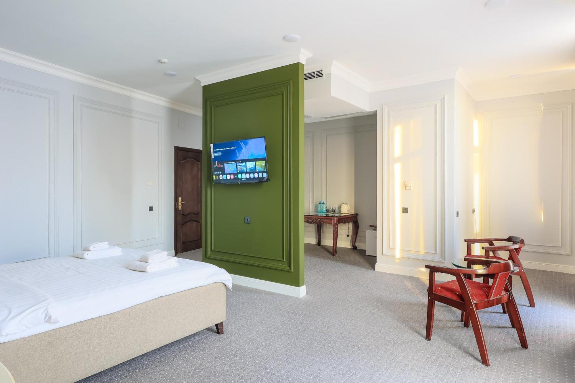 Grand Opera Hotel アルマトイ エクステリア 写真