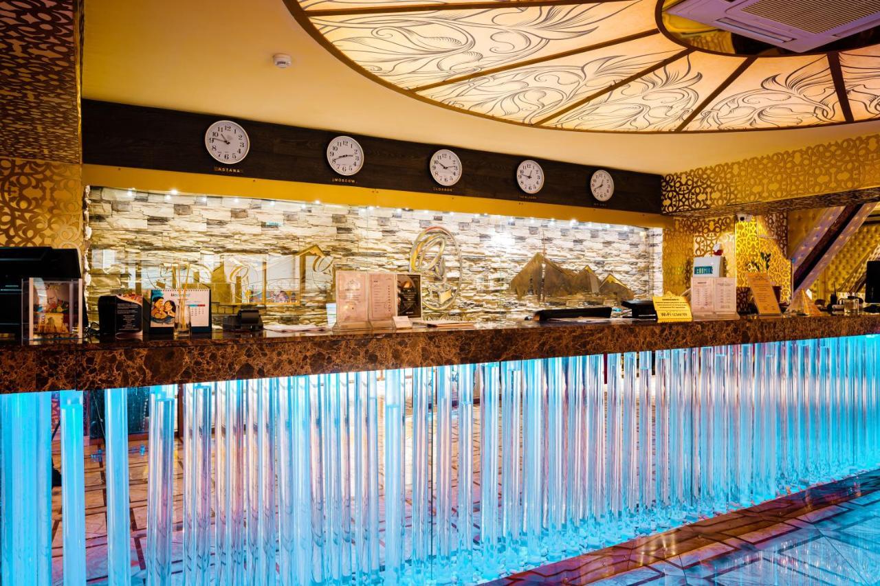 Grand Opera Hotel アルマトイ エクステリア 写真
